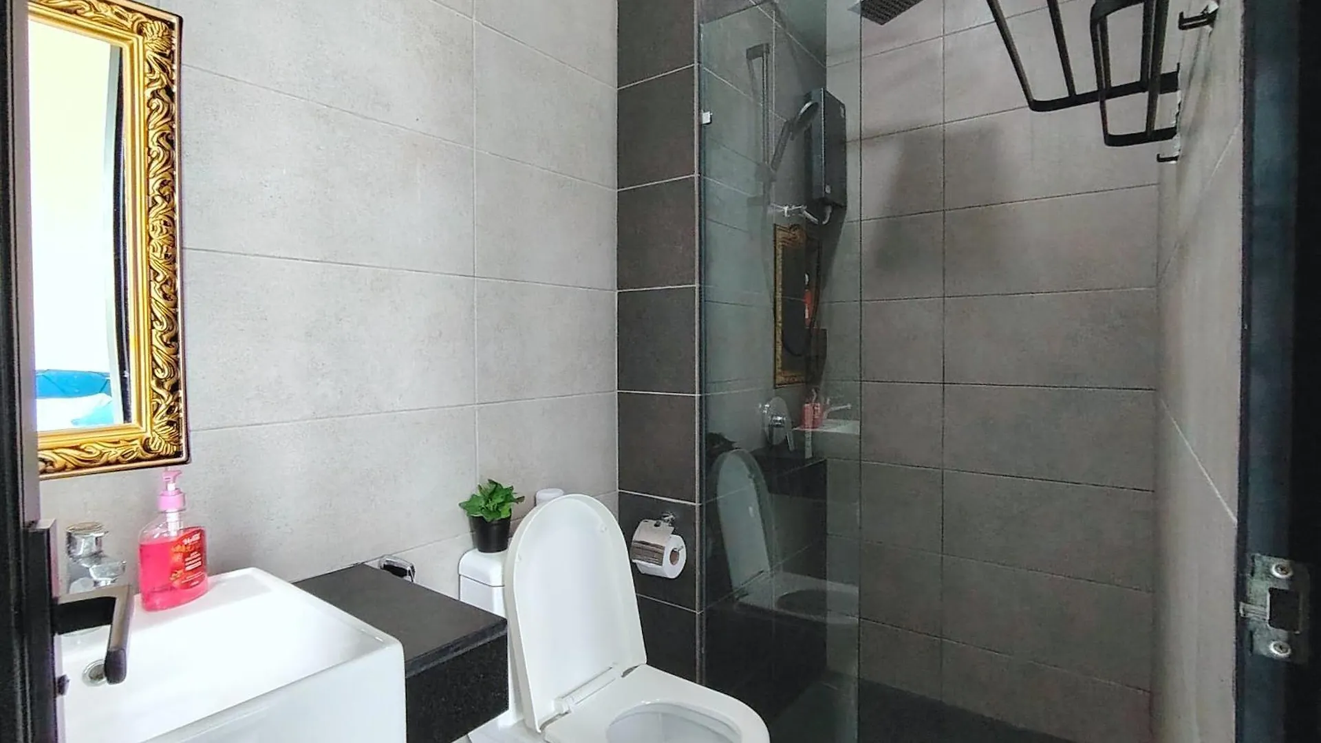Apartamento Big Family Stay Urban Large Pool & Sea View Netfix Jelutong